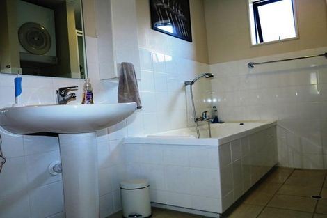 Photo of property in 40 Charlotte Street, Takapau, 4203