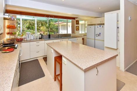 Photo of property in 10 Albertson Place, Manurewa, Auckland, 2102