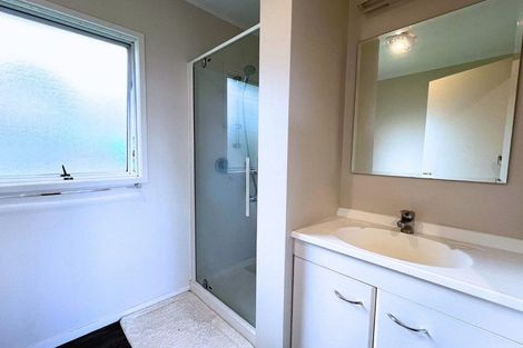 Photo of property in 25 Peterhouse Place, West Harbour, Auckland, 0618