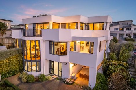 Photo of property in 5 Bowsprit Way, Whitby, Porirua, 5024