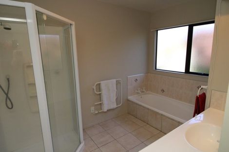 Photo of property in 36d Shelter Grove, Frankleigh Park, New Plymouth, 4310