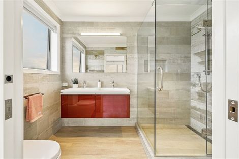 Photo of property in 22b Halyard Place, Te Atatu Peninsula, Auckland, 0610