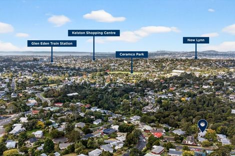 Photo of property in 8 Wirihana Road, Titirangi, Auckland, 0604