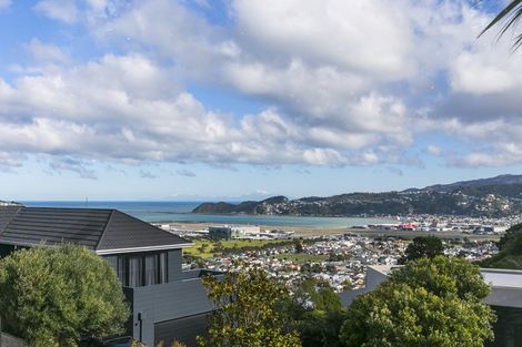 Photo of property in 4 Inverell Way, Seatoun, Wellington, 6022