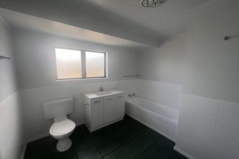 Photo of property in 17 Jasmine Grove, Maungaraki, Lower Hutt, 5010