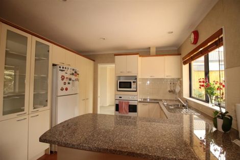 Photo of property in 9 Limerick Place, Dannemora, Auckland, 2016