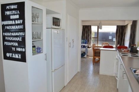 Photo of property in 11a Toi Street, Otaki Beach, Otaki, 5512