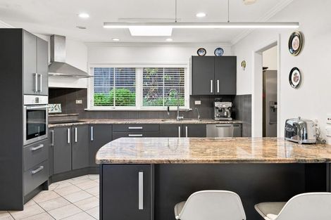 Photo of property in 199 Chelsea View Drive, Chatswood, Auckland, 0626