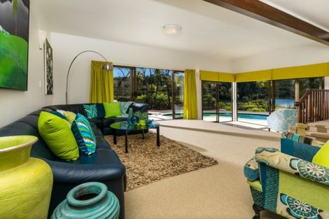 Photo of property in 12 Kingfisher Grove, Greenhithe, Auckland, 0632