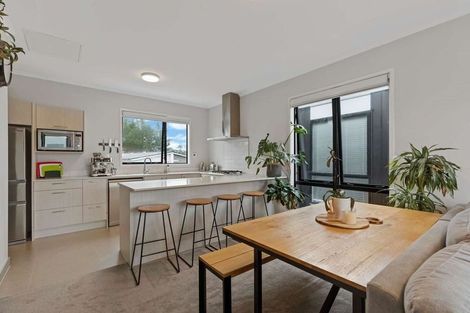 Photo of property in 5 Awamarino Way, Westgate, Auckland, 0614