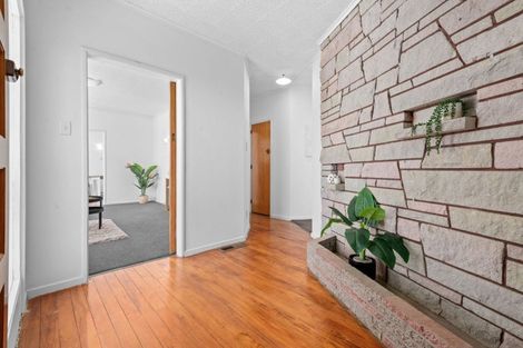 Photo of property in 15 Kensington Place, Fairfield, Hamilton, 3214