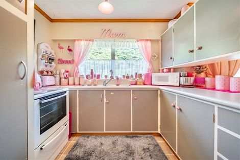 Photo of property in 1/27 Larchmont Grove, Totara Park, Upper Hutt, 5018