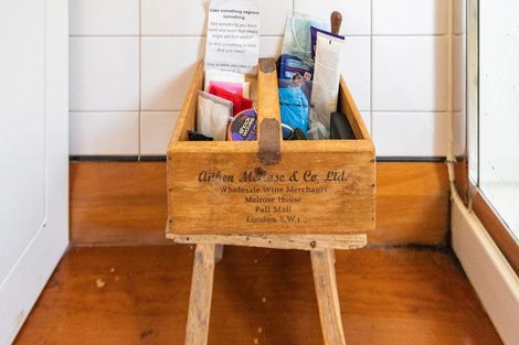 Photo of property in 57 View Road, Houghton Bay, Wellington, 6023