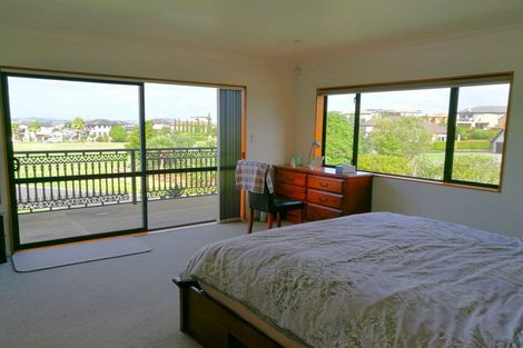 Photo of property in 21 Waimanu Drive, Te Atatu Peninsula, Auckland, 0610