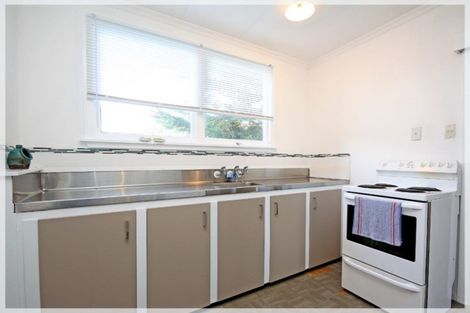 Photo of property in 13 Signal Street, Foxton Beach, Foxton, 4815