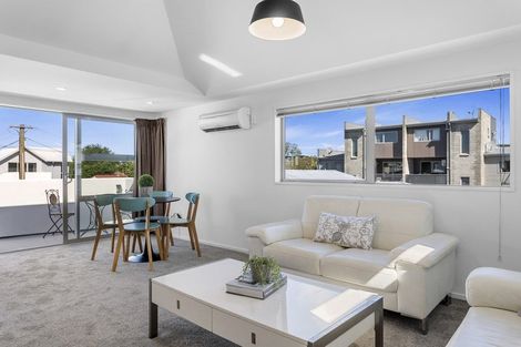 Photo of property in 4/473 Barbadoes Street, Edgeware, Christchurch, 8013