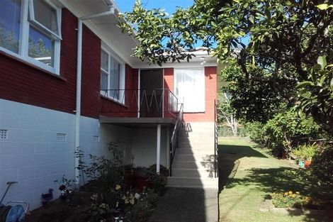 Photo of property in 2/2 Eban Avenue, Hillcrest, Auckland, 0627