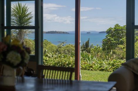 Photo of property in 206 Colville Road, Coromandel, 3584
