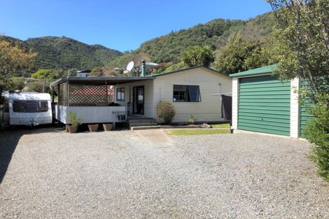 Photo of property in 1/44 Dorset Street, Picton, 7220