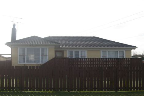 Photo of property in 104 Marne Road, Papakura, 2110
