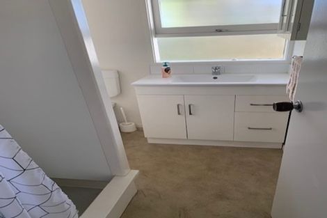 Photo of property in 4/28 Wolsley Avenue, Milford, Auckland, 0620