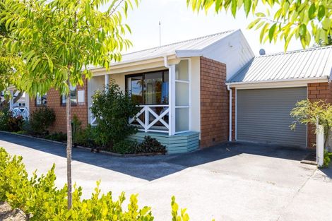 Photo of property in 7 Avenue Road, Greenmeadows, Napier, 4112