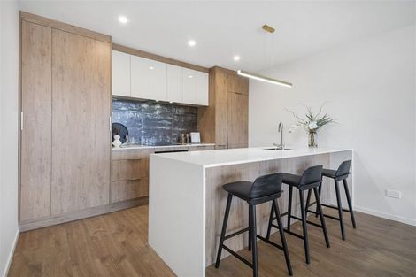 Photo of property in 1/6 Princes Street, Northcote Point, Auckland, 0627