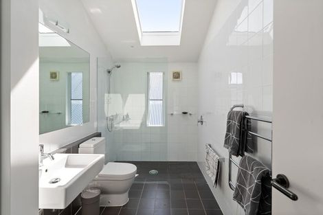 Photo of property in 52 Karepa Street, Brooklyn, Wellington, 6021