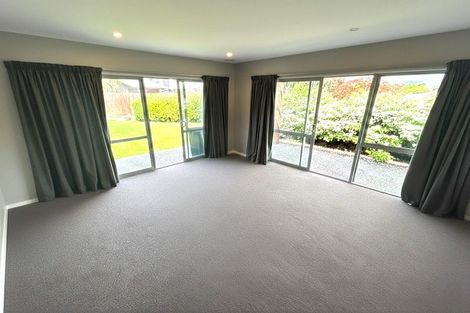 Photo of property in 2 Mystery Grove, Lake Hayes, Queenstown, 9304