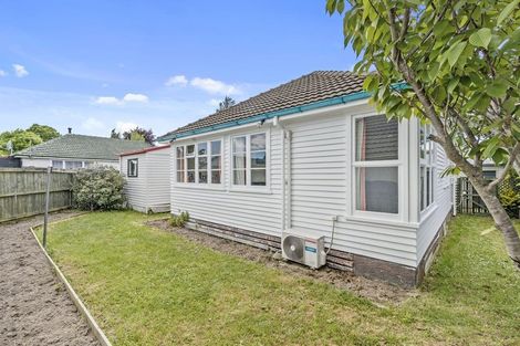 Photo of property in 1/11 Hollyford Avenue, Bryndwr, Christchurch, 8053