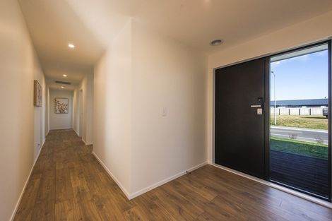 Photo of property in 14 Seagrass Place, Otaki Beach, Otaki, 5512