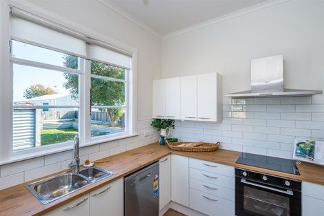 Photo of property in 18 Wilton Street, Levin, 5510