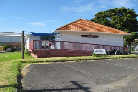 Photo of property in 2/42 Kiwi Esplanade, Mangere Bridge, Auckland, 2022