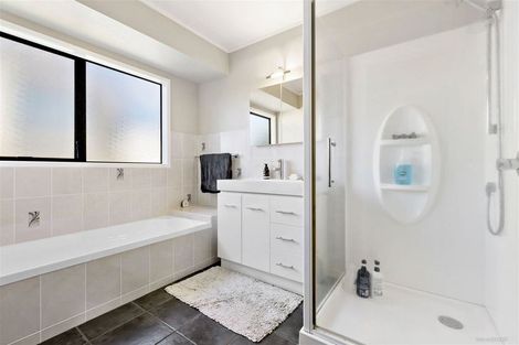 Photo of property in 12 Sheralee Place, Bucklands Beach, Auckland, 2014