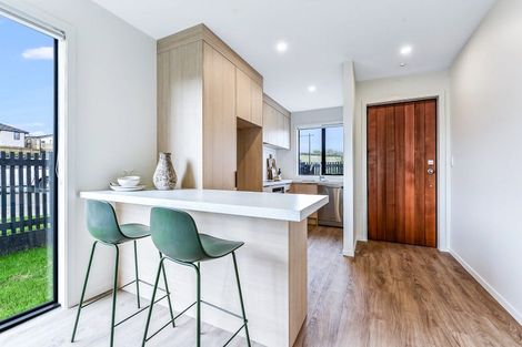 Photo of property in 1/18 Akakura Terrace, Peacocke, Hamilton, 3206