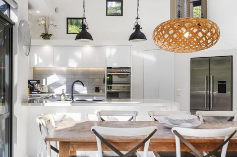 Photo of property in 116a Pah Road, Cockle Bay, Auckland, 2014