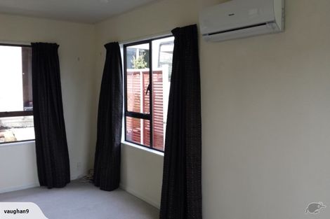 Photo of property in 3 Maracas Crescent, Grenada Village, Wellington, 6037