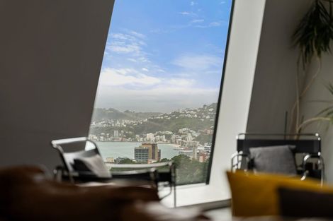 Photo of property in 64a Orangi Kaupapa Road, Northland, Wellington, 6012