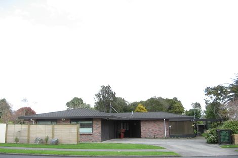 Photo of property in 82 Branch Road, Highlands Park, New Plymouth, 4312