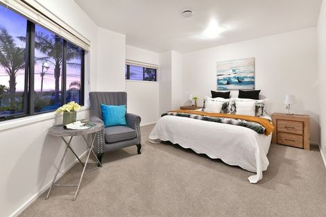 Photo of property in 979 Whangaparaoa Road, Tindalls Beach, Whangaparaoa, 0930
