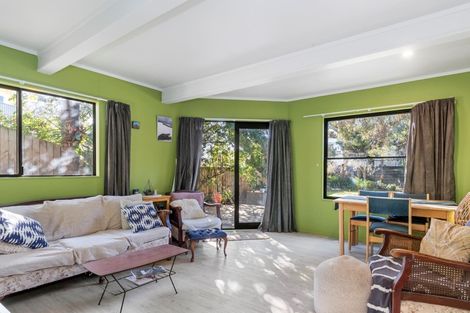 Photo of property in 1233 Papamoa Beach Road, Papamoa Beach, Papamoa, 3118