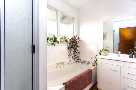 Photo of property in 1/1a Thorrington Road, Cashmere, Christchurch, 8022