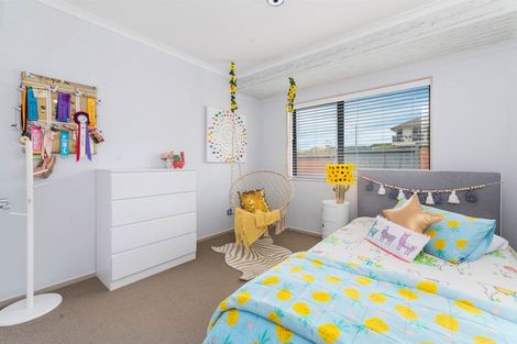 Photo of property in 17 Great Road West, Matipo Heights, Rotorua, 3015