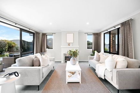 Photo of property in 6 Compton Grove, Huntington, Hamilton, 3210