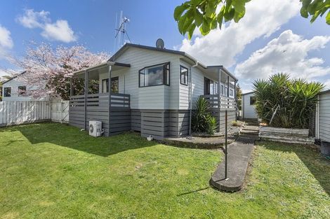 Photo of property in 21 Bartholomew Drive, Nawton, Hamilton, 3200