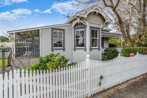 Photo of property in 8 Eton Avenue, Devonport, Auckland, 0624