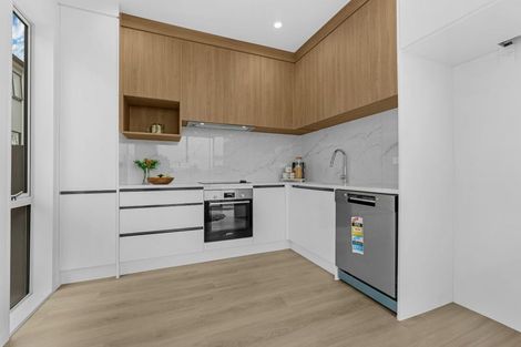 Photo of property in 16a Volante Avenue, Wattle Downs, Auckland, 2103