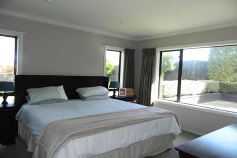 Photo of property in 123 Te Puia Drive, Aotea, Porirua, 5024