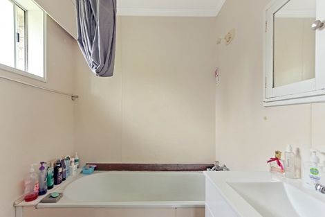 Photo of property in 5b Teal Place, Selwyn Heights, Rotorua, 3015