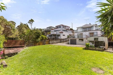 Photo of property in 84 Wade River Road, Stanmore Bay, Whangaparaoa, 0932